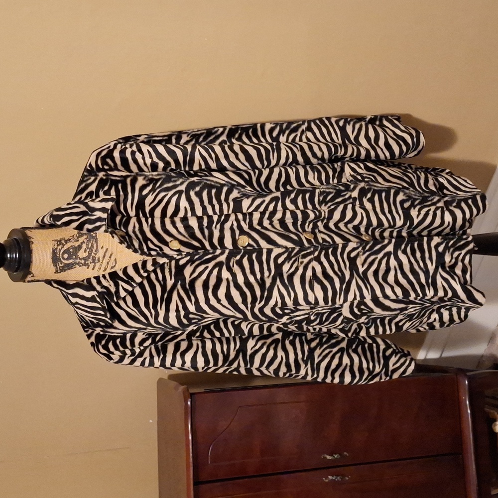 Very Classy Animal Print Jacket